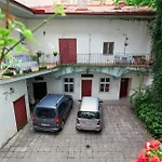 Apartment Karmelitska 15